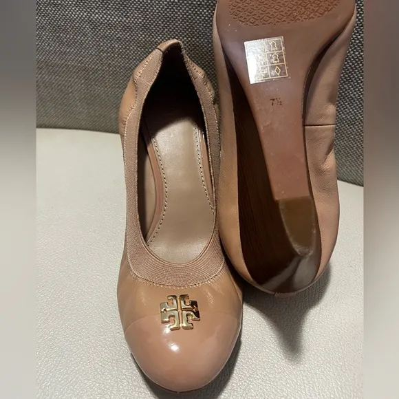 Tory Burch Jolie Tan Leather Slip Ons Wedge Shoes Women’s Size 7.5