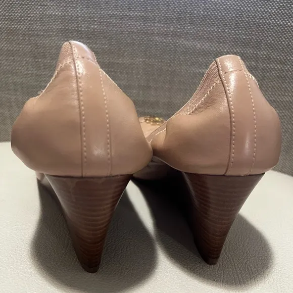 Tory Burch Jolie Tan Leather Slip Ons Wedge Shoes Women’s Size 7.5