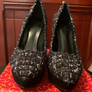 Tory Burch Peggy Platforms worn once