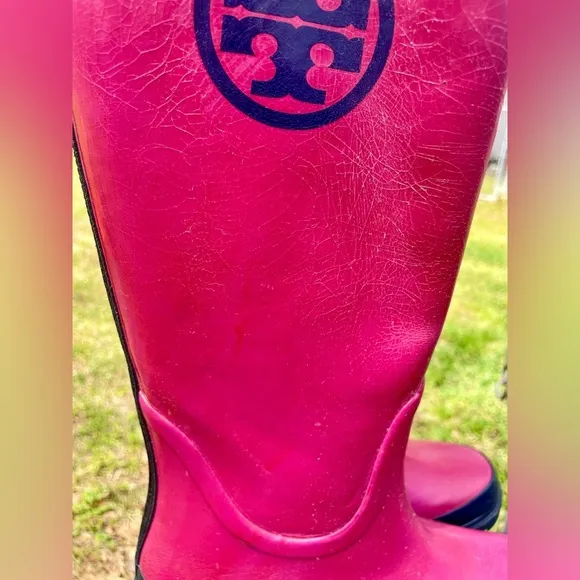Tory Burch Rain Boots Women’s 6 Logo Pink Limited Edition Rubber Designer