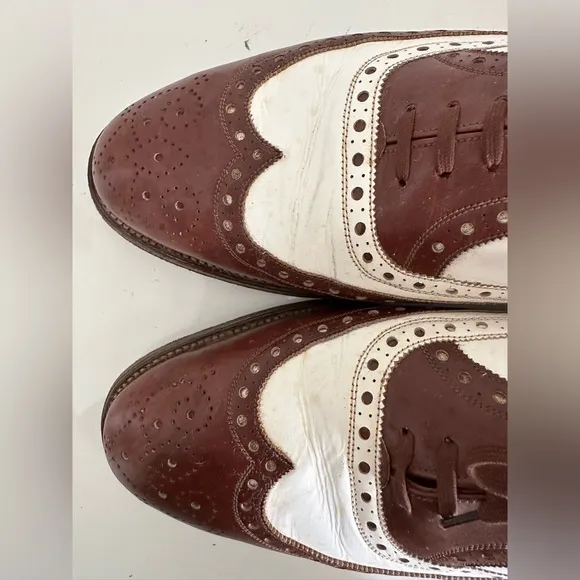 TRICKERS Men Brown White Wingtip Brogues US 9 / EU 42 - 43 / UK 8 Leather Shoes