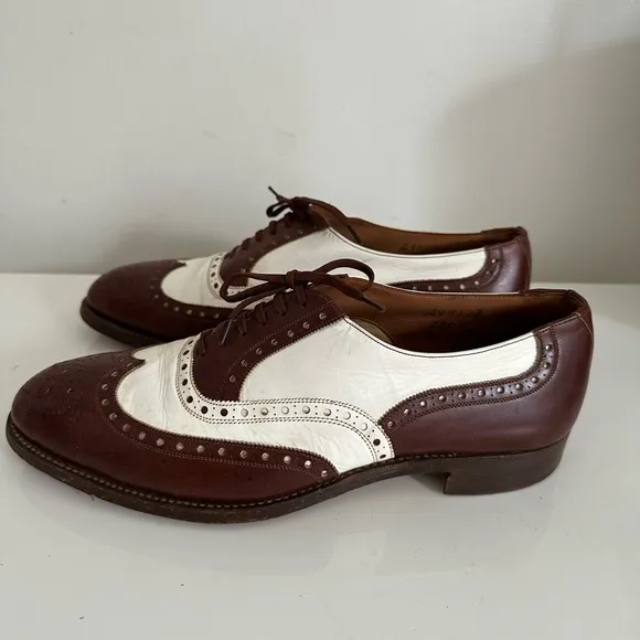 TRICKERS Men Brown White Wingtip Brogues US 9 / EU 42 - 43 / UK 8 Leather Shoes