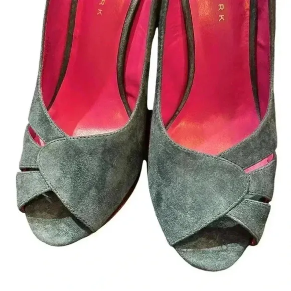 Trina Turk Joni Platform shoes Teal Suede 7.5 Party, Prom, Resort, Cruise