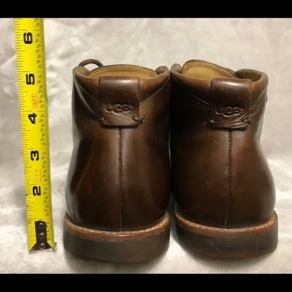 Ugg Australia Chukka brown leather men’s boots