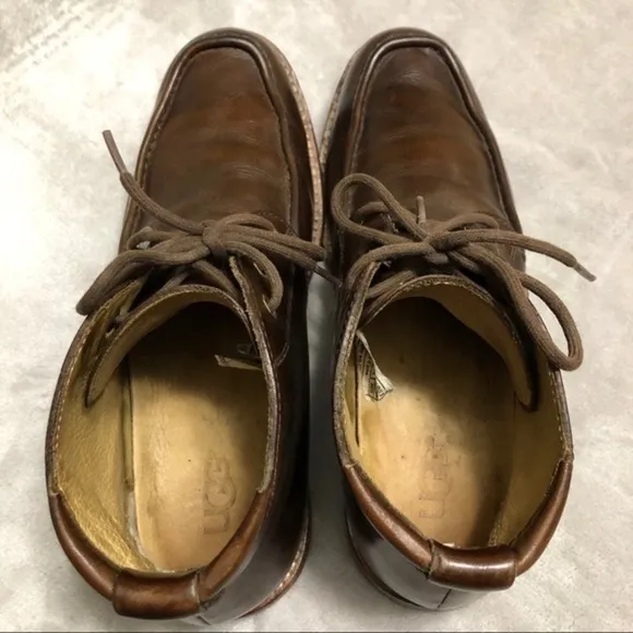 Ugg Australia Chukka brown leather men’s boots