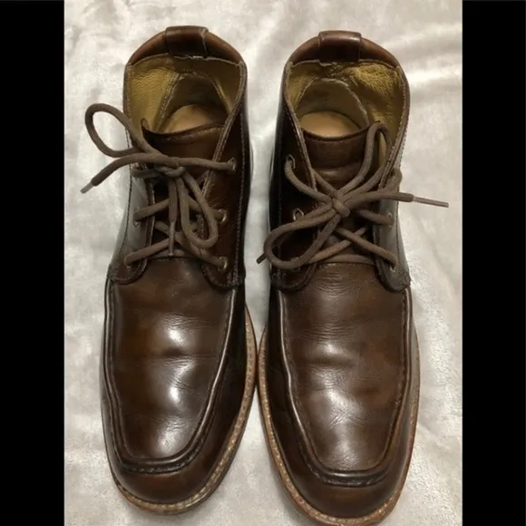 Ugg Australia Chukka brown leather men’s boots