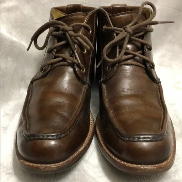 Ugg Australia Chukka brown leather men’s boots