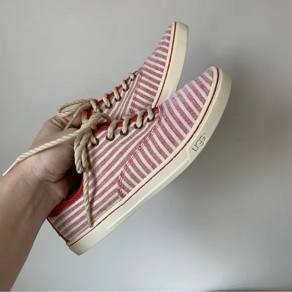 UGG AUSTRALIA Eyan Nautical Womans Lace Up Canvas Red Striped Tennis Shoes