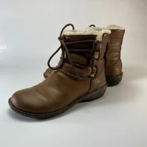 Ugg Australia Leather &amp; Sheepskin Boots Sz 7