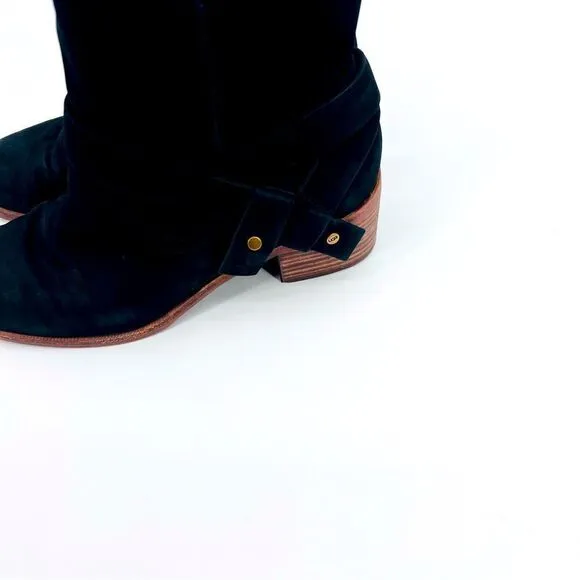 UGG Boot Ankle Black Suede Size 8.5