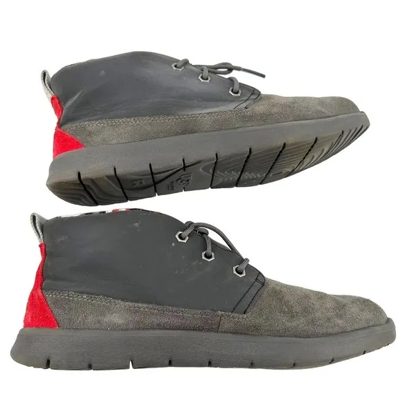 Ugg Boys Canoe Reflective Chukka Boots Leather Suede grey  red Size 6