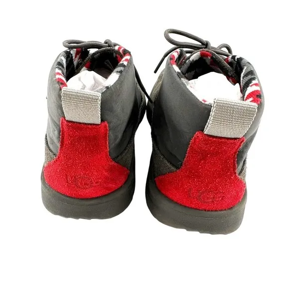 Ugg Boys Canoe Reflective Chukka Boots Leather Suede grey  red Size 6