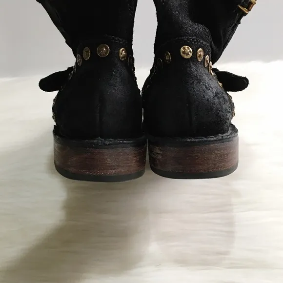 Ugg Fabrizia Boots