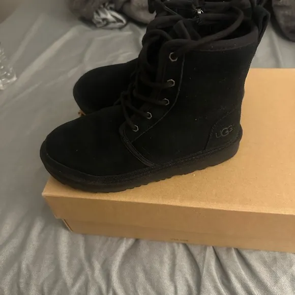 UGG kids HARKLEY boots