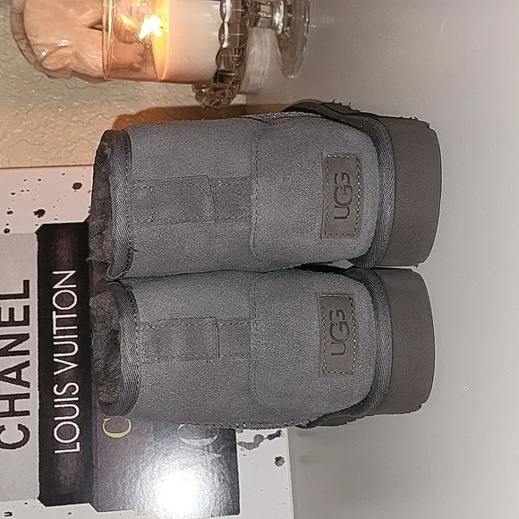 UGG limited edition bling mini boot in grey sz 6/ eu37