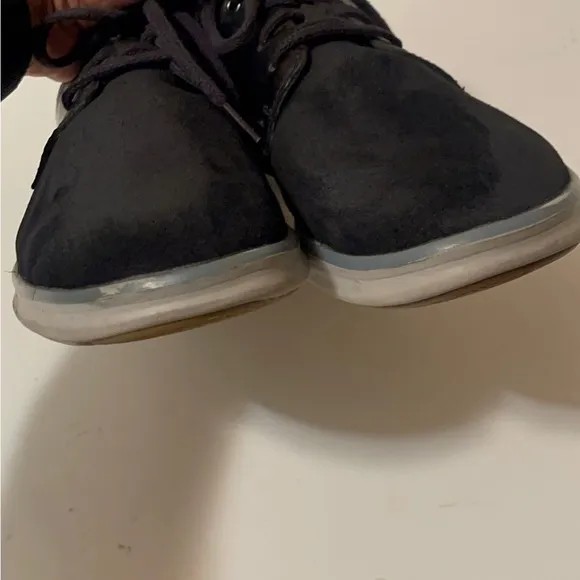Ugg men shots in a good condition suede and leather
