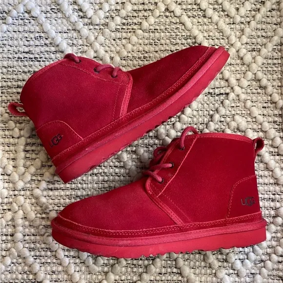 UGG Men's size US 5 Neumel Suede Chukka Boots Samba Red 3236‎