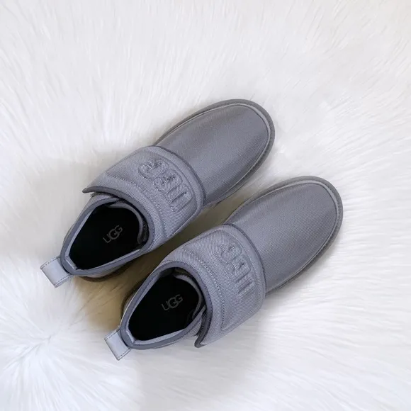 UGG Neumel UGG Molded Logo Boots In Seal