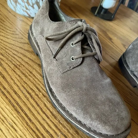 Ugg Shoes Mens 10 Oxford Lace Up Leather Tan