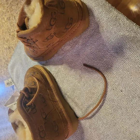 UGG TODDLER SHOES