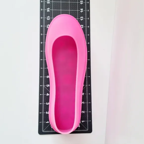UGG  UGGguard Galosh Rain Boot Cover Pink Rubber UNISEX