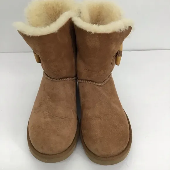 UGG Women’s Keely Winter Boot Suede Leather Genuine Sheepskin Toggle Size 8