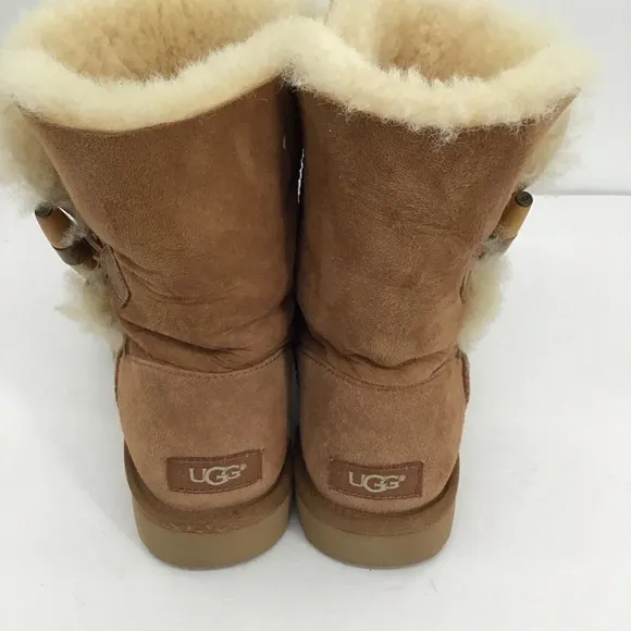 UGG Women’s Keely Winter Boot Suede Leather Genuine Sheepskin Toggle Size 8