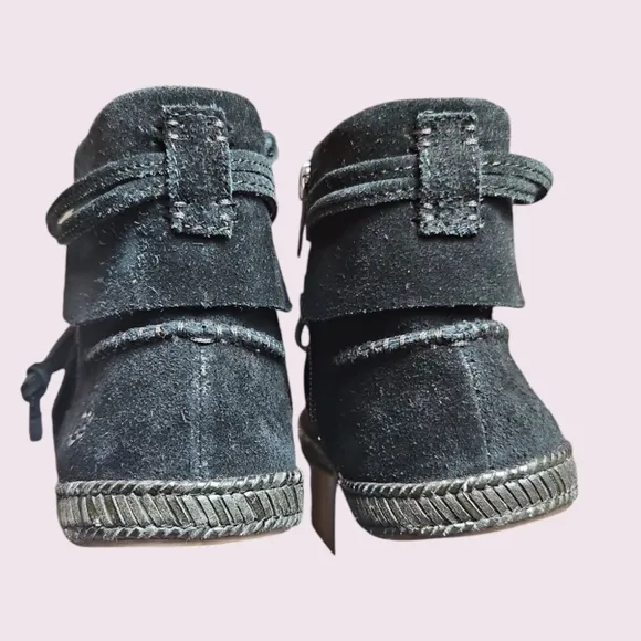 UGG Women's Reid Moc Black Suede Ankle Boots