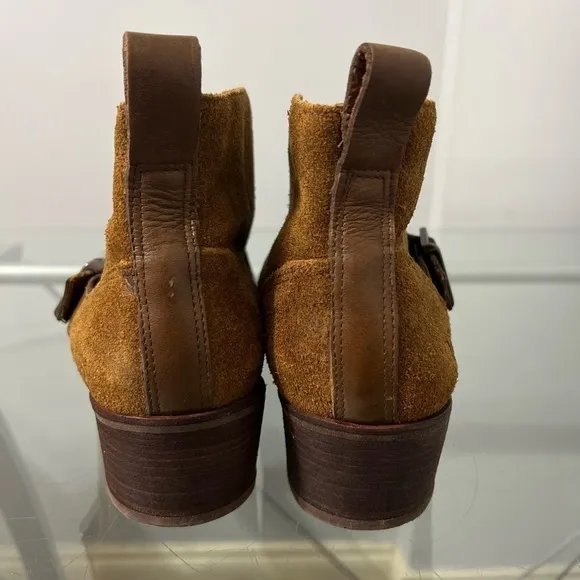 UGG Wright Belted Boots Brown Suede Size 8.5