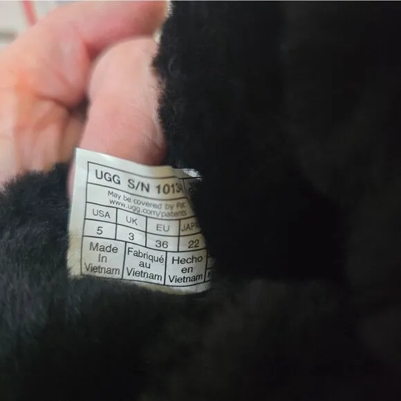 UGG Black Michelle Suede Sheepskin Boots NWOT size 5