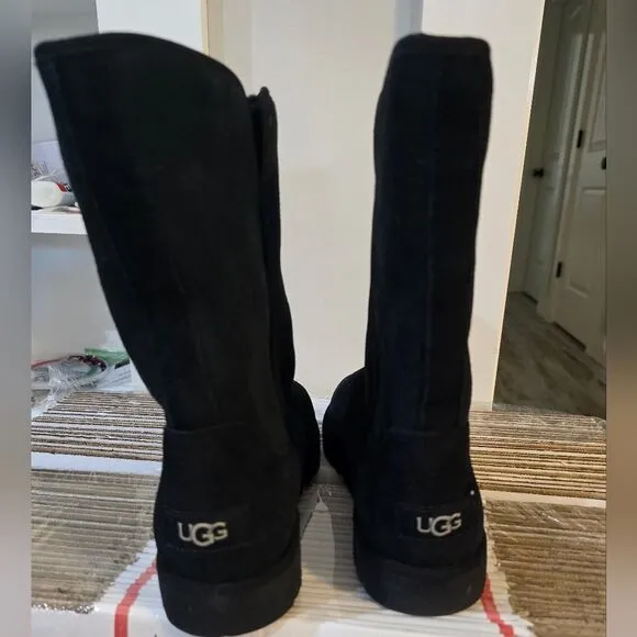 UGG Black Michelle Suede Sheepskin Boots NWOT size 5