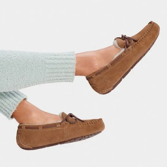 ~Ugg Dakota Moccasin Shoes NWOB 5
