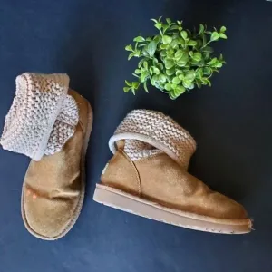 Ugg Girls Knitted and Suede Boots