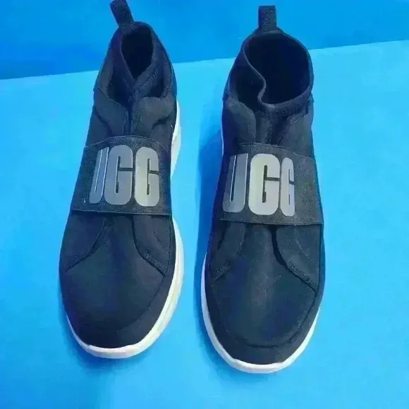 UGG Neutra 1095097 Woman’s Black &amp; White Athletic Sneakers Shoes Size 7.5