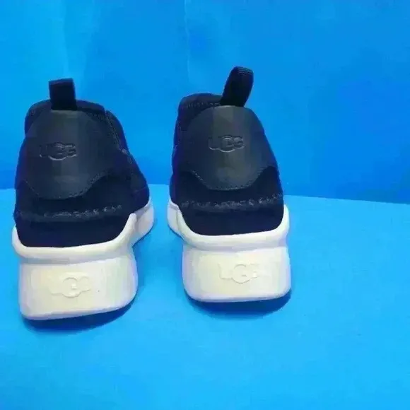 UGG Neutra 1095097 Woman’s Black &amp; White Athletic Sneakers Shoes Size 7.5