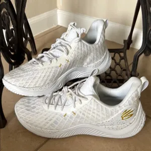 Under Armor New Basketball Sneakers Men’s Size 17 Women’s Size 18.5 New