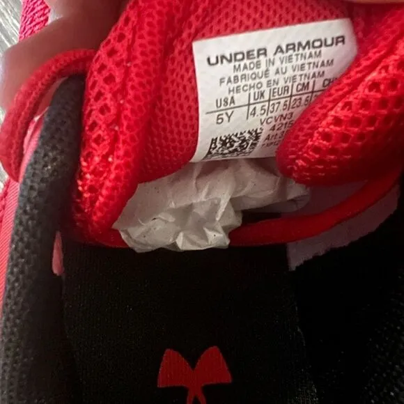 Under Armour Charged Escape 4 Big Kids' Running Shoes