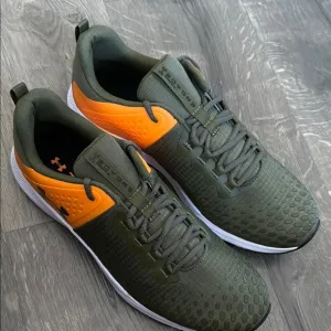 Under Armour Men's Green and Orange Athletic Shoes