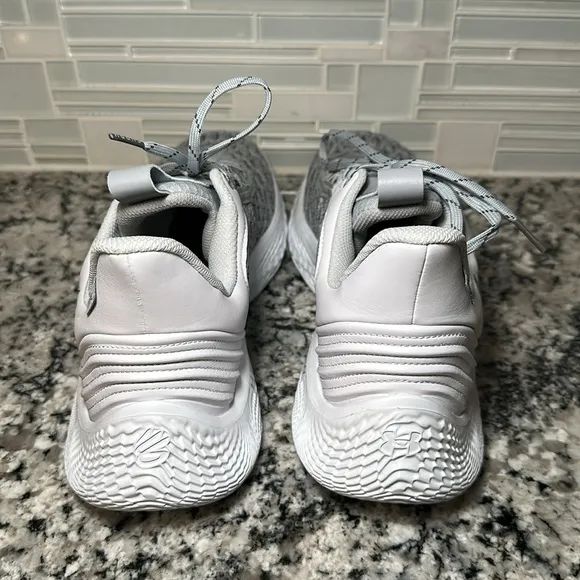 Under Armour Team Curry 9 White Gray Sneakers - 12.5