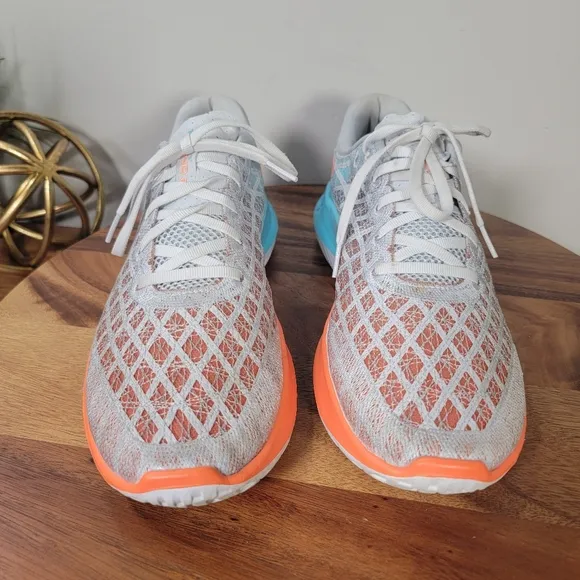 Under Armour UA W FLOW Velociti Wind 2 Multicolor Running Shoes Size 12