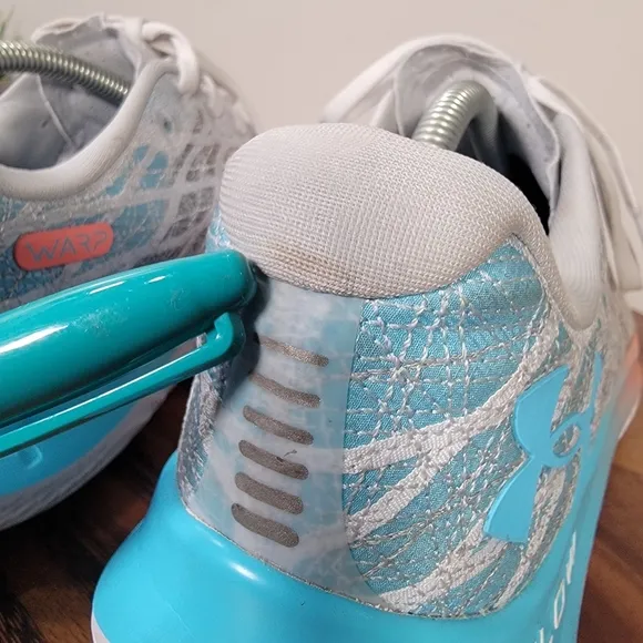 Under Armour UA W FLOW Velociti Wind 2 Multicolor Running Shoes Size 12