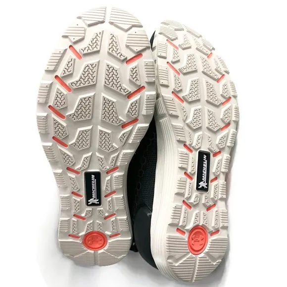 Under Armour Women's HOVR ColdGear Reactor Mid Running Shoes