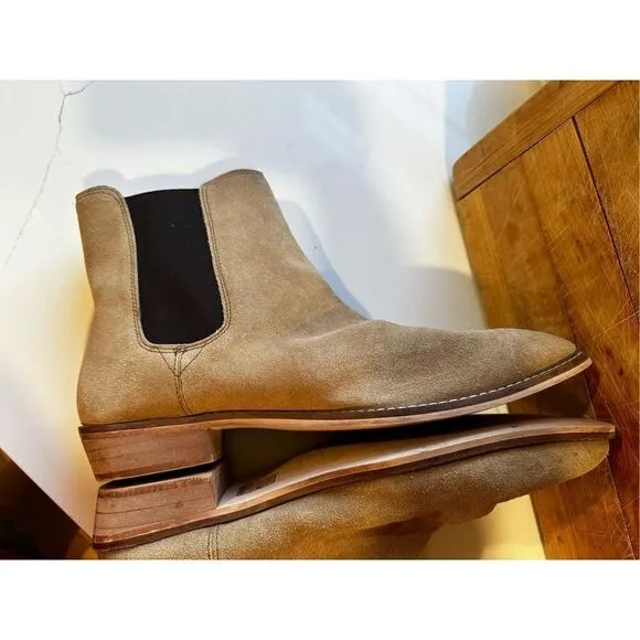 Urban Outfitters Eli Chelsea Shoe the Bear Taupe Suede Boots Men’s Sz 10