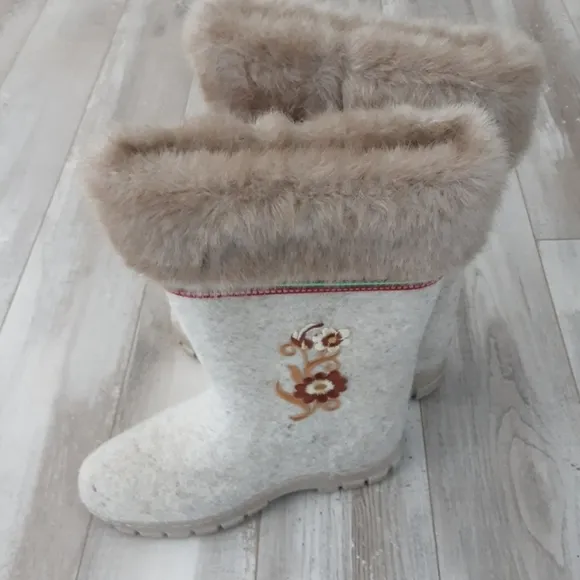 VALENKI Style Wms Sz 40/41 Russian Traditional Winter Felt Boots Rubber …