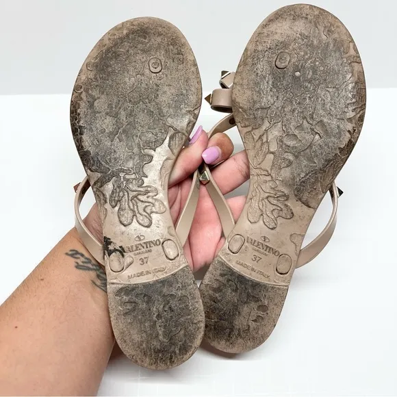 Valentino Garavani Rubber Rockstud Jelly Thong Sandals Size 37