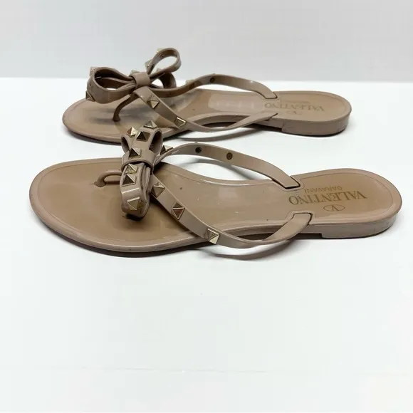 Valentino Garavani Rubber Rockstud Jelly Thong Sandals Size 37