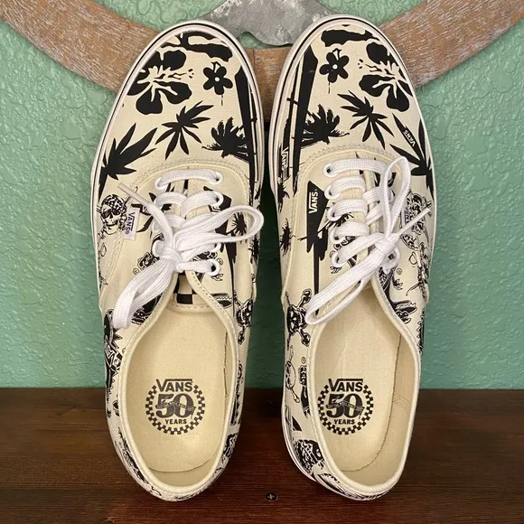 VANS 50th Anniversary EXCLUSIVEEMPLOYEE ONLY SHOES Men’s Size 11