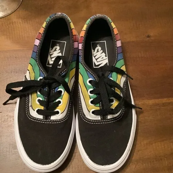 Vans Authentic &quot;Off the Wall&quot; Shoes 🏄‍♂️🏄‍♀️❤