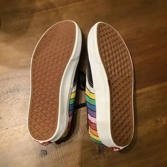 Vans Authentic &quot;Off the Wall&quot; Shoes 🏄‍♂️🏄‍♀️❤