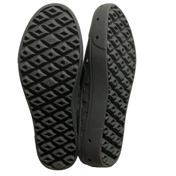 Vans Black Perforated Rubber Slip-On Shoes Men’s Size 11 Waterproof